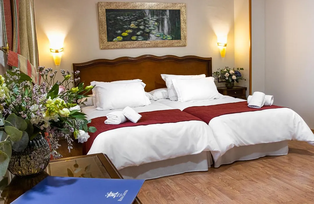 Hotel Reina Cristina-1